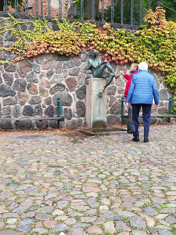 Inge und Gerlinde versuchen es auch mit dem Glück