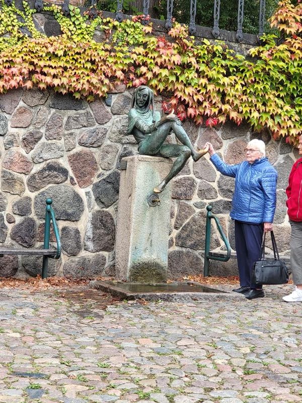 Inge und Gerlinde versuchen es auch mit dem Glück